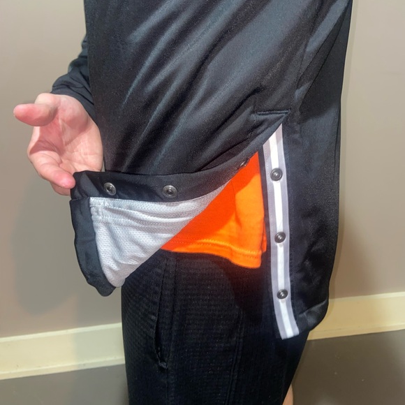 Timberwolves warm up sweatshirt - Picture 4 of 4